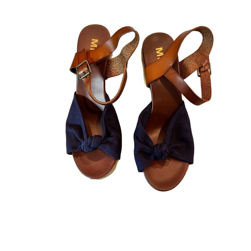 Mia Sandals 